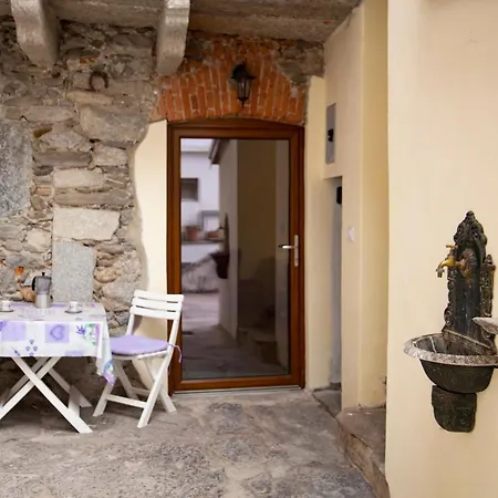 Apartmán La Fonte - Duplex In Historical Center Lesa