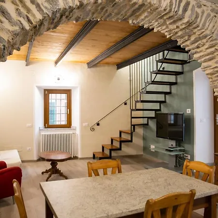 Apartment La Fonte - Duplex In Historical Center